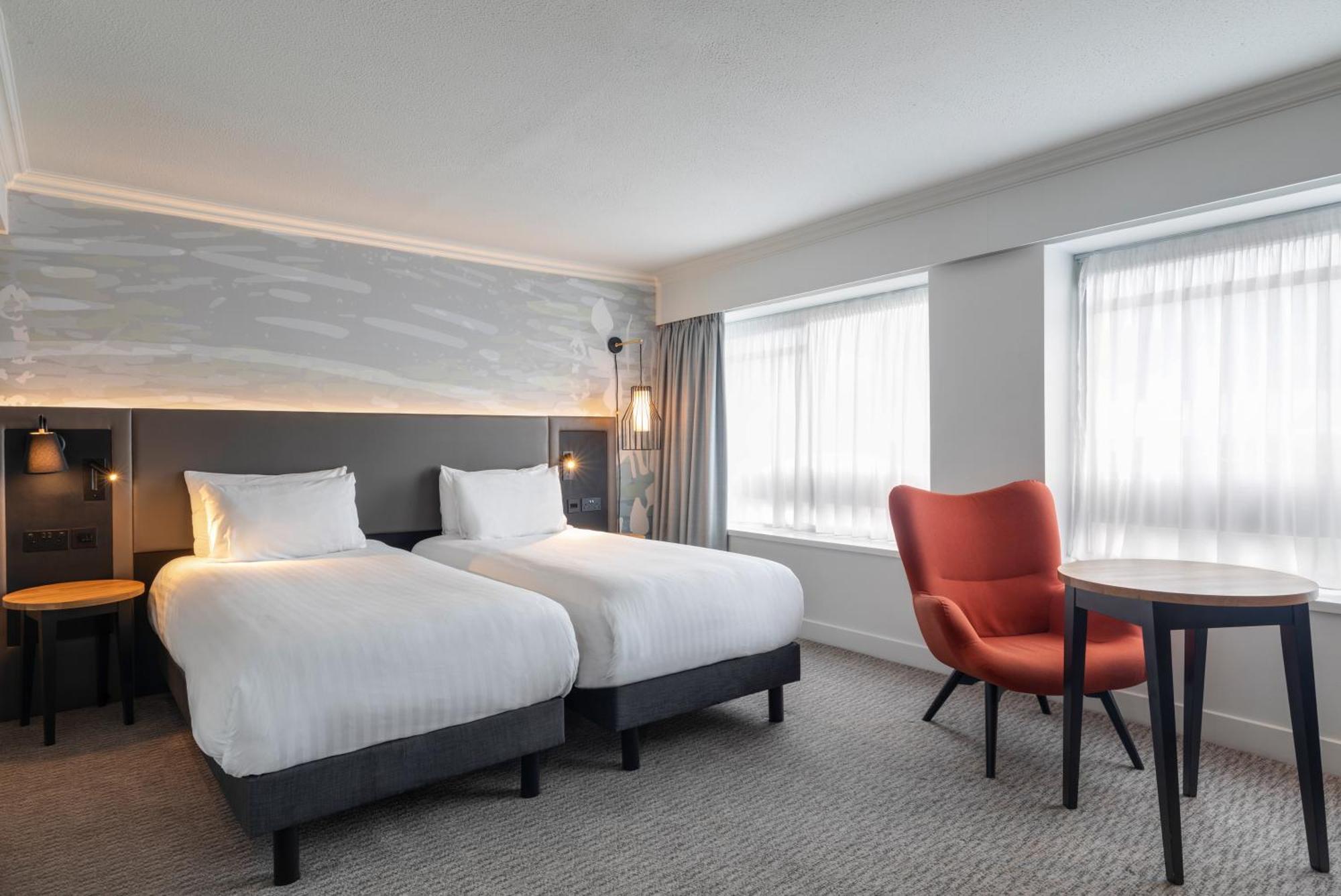 Mercure Bedford Centre Hotel Ngoại thất bức ảnh