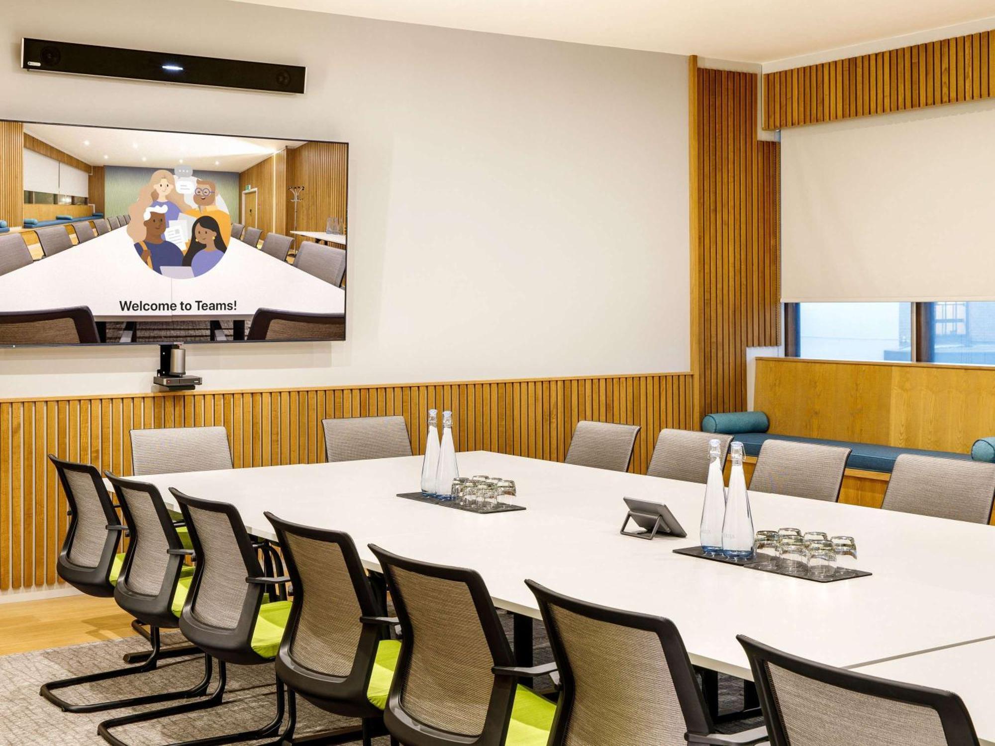 Mercure Bedford Centre Hotel Ngoại thất bức ảnh