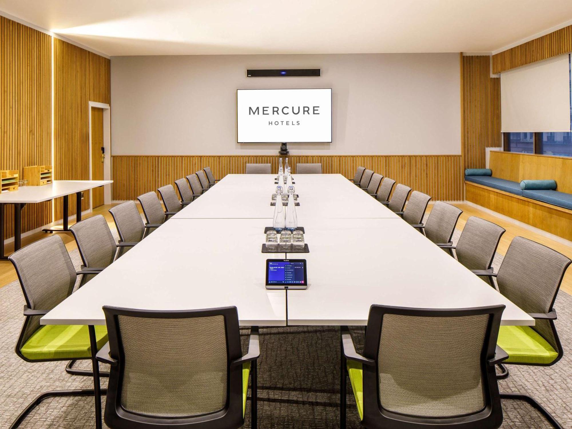 Mercure Bedford Centre Hotel Ngoại thất bức ảnh