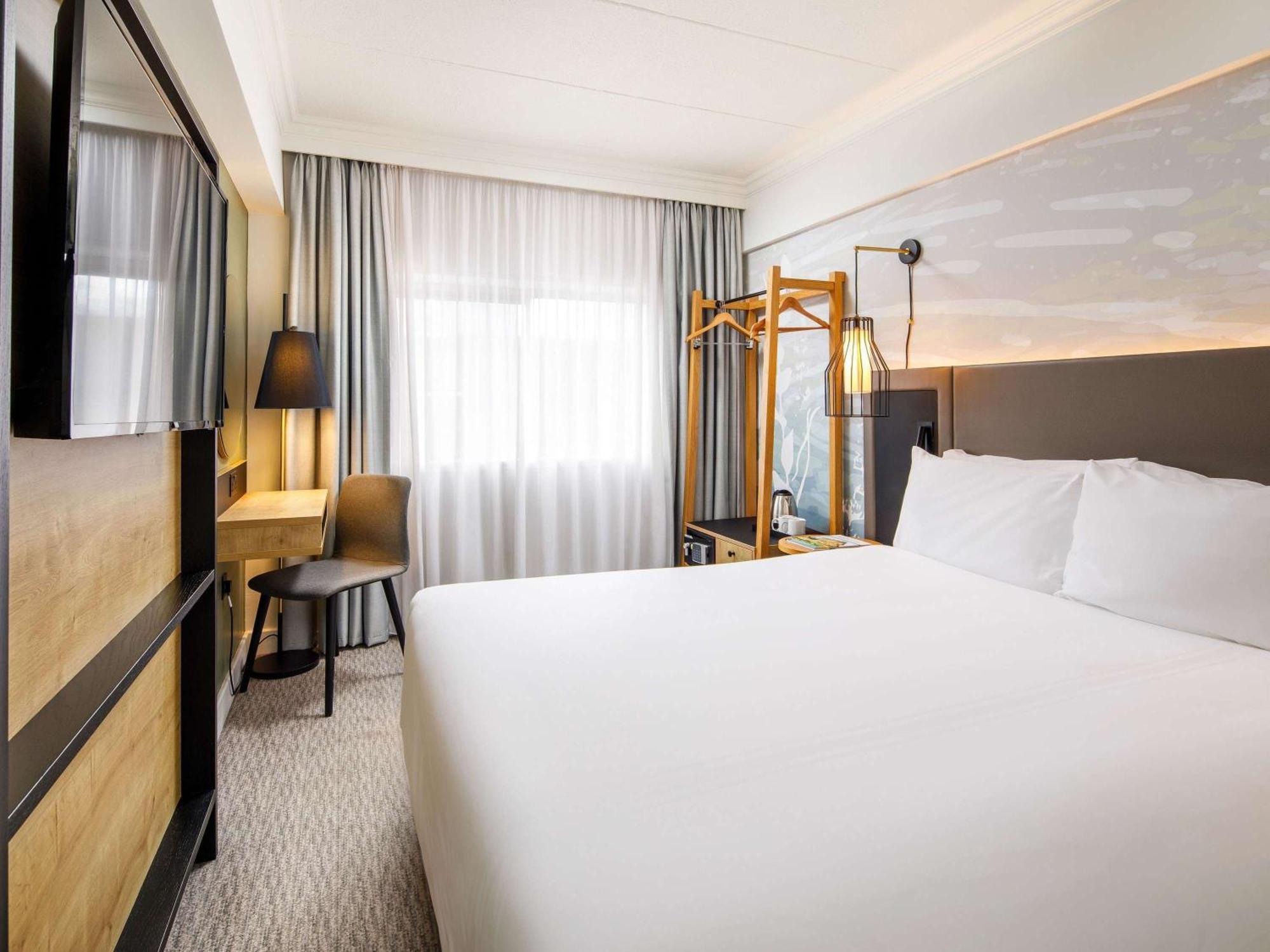 Mercure Bedford Centre Hotel Ngoại thất bức ảnh